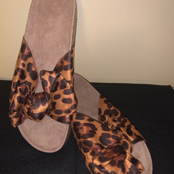 Women’s Sandals - Picture 5 of 8